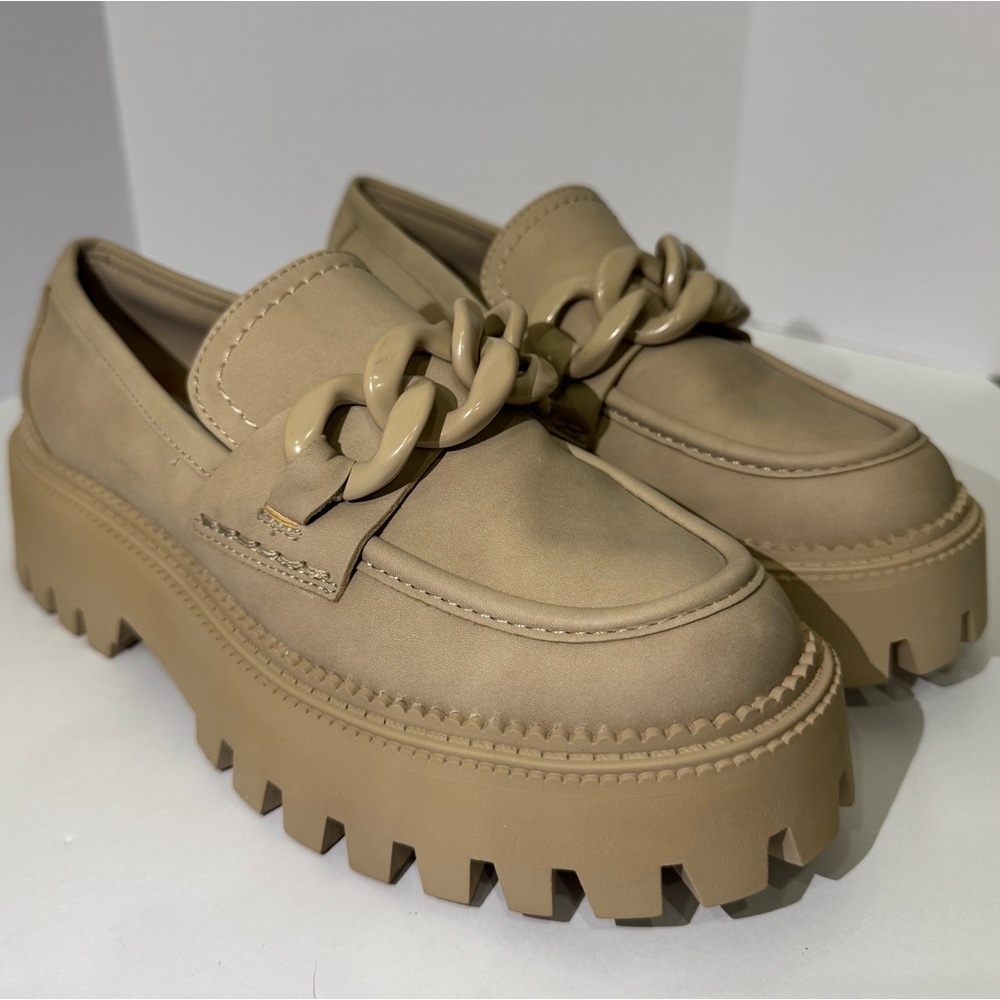Dolce Vita Chunky Chain Loafers in Beige